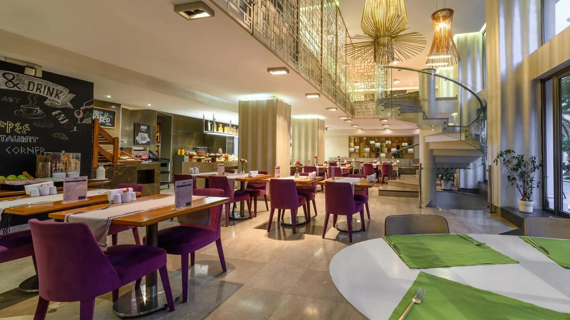 Ramada By Wyndham Istanbul Grand Bazaar Hotel