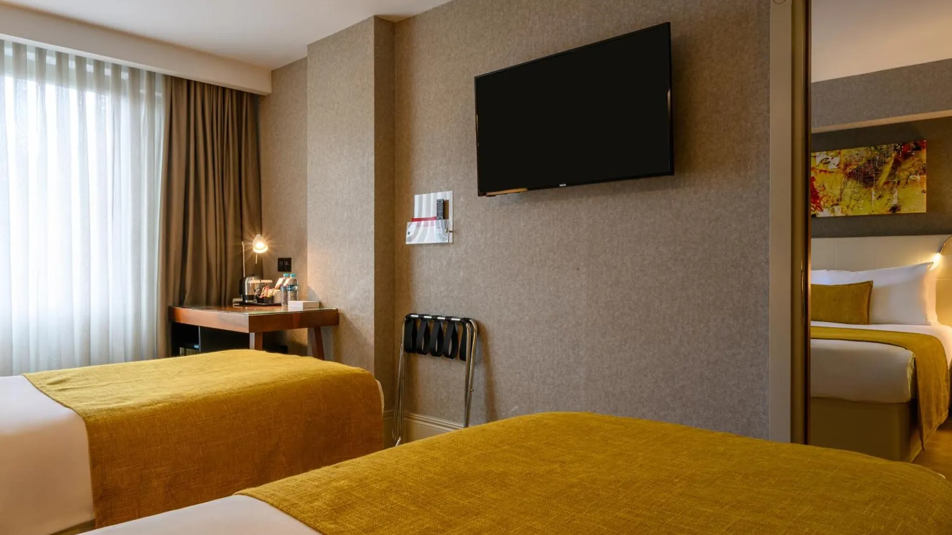 Ramada By Wyndham Istanbul Grand Bazaar Hotel 4*,