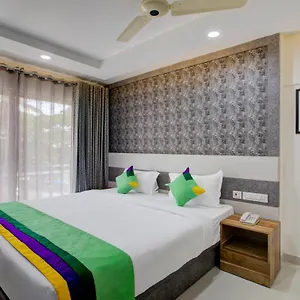 https://treebo-trend-love-shore-residency.kerala-hotels.net