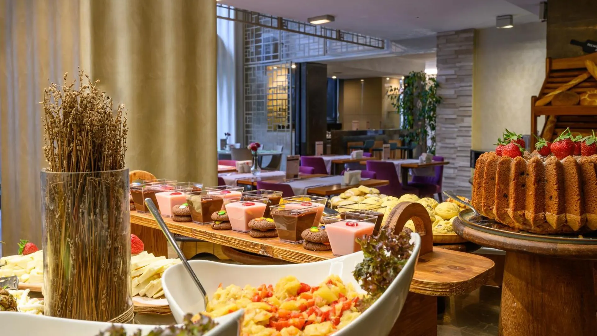 Ramada By Wyndham Istanbul Grand Bazaar Hotel