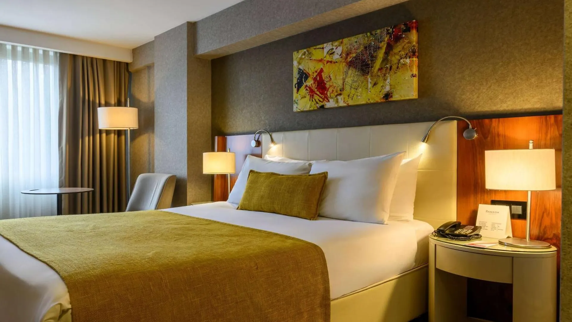 Hotel Ramada By Wyndham Istanbul Grand Bazaar 4*,